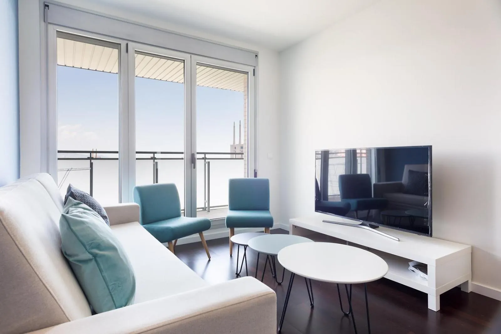 Port Forum Apartments By Olala Homes Sant Adria de Besos