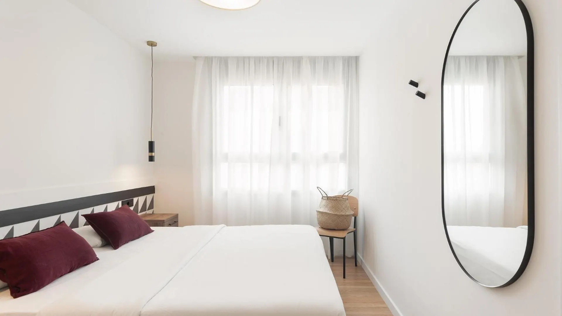 Port Forum Apartments By Olala Homes Sant Adria de Besos 0*,